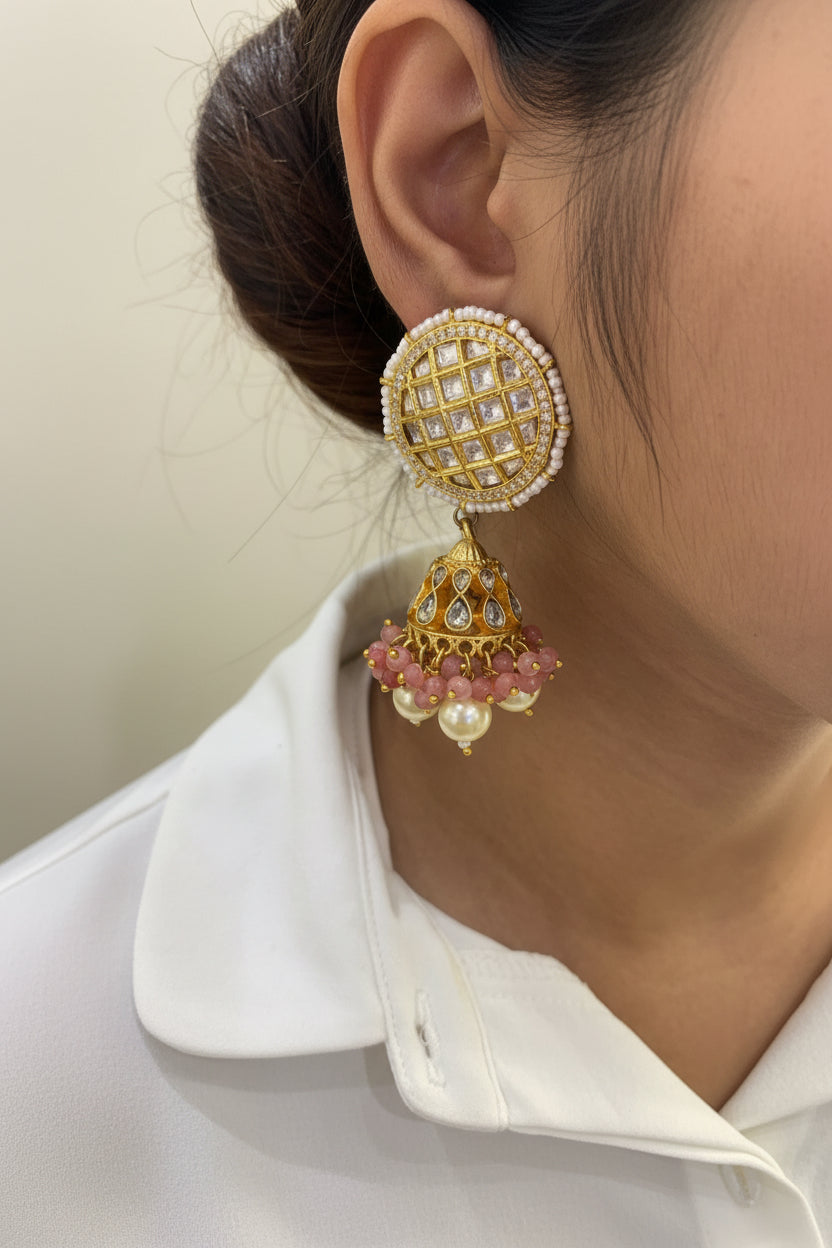 Dome-shaped jhumka