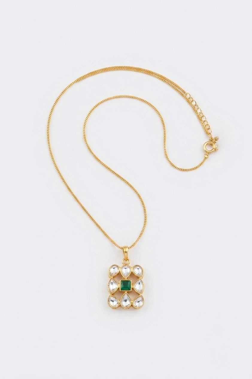 The Kundan Pendant Necklace