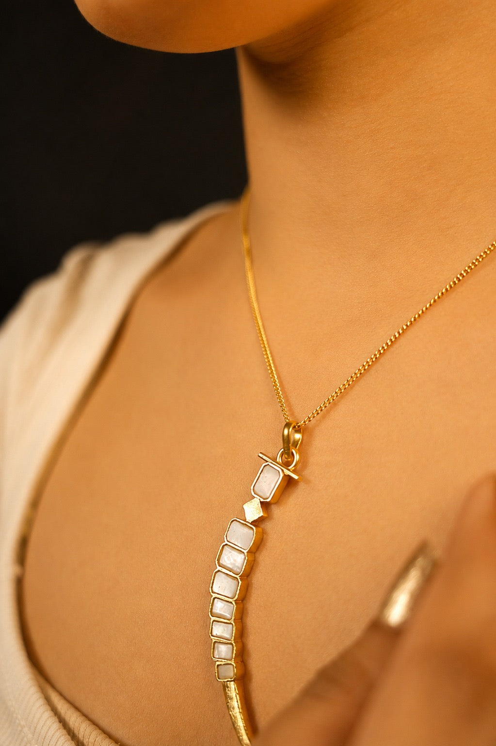 Spine Pendant