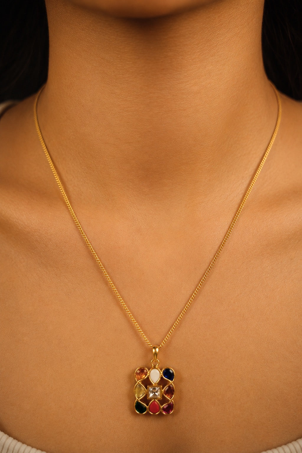 The Kundan Pendant Necklace